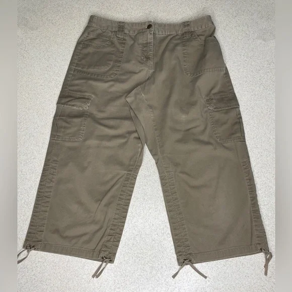 Style & Co Tie-Hem Cargo Capri Pants Size 8 - Picture 2 of 10